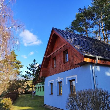 Chaty Kolodeje-Ubytovani U Reky V Soukromem Arealu-Blue Kolodeje nad Luznici Exterior foto